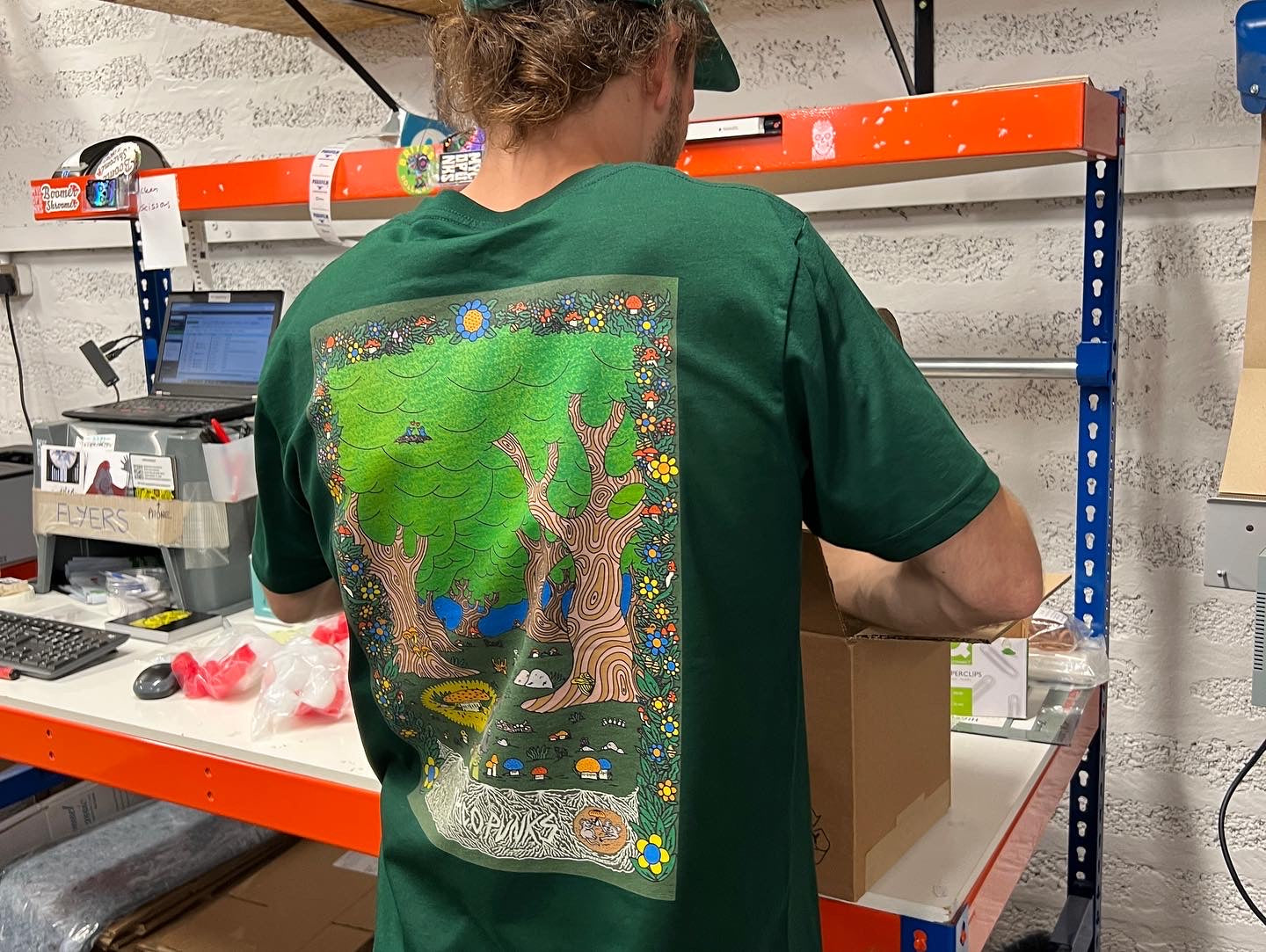 MycoPunks Forest Kurzarm-Bio-T-Shirt (Grün) Limited Edition